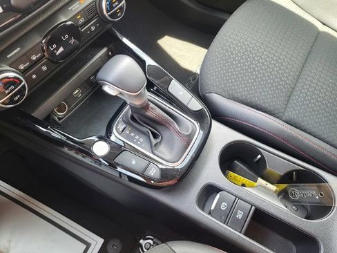 Certified 2025 Kia Soul GT-Line w/ GT-Line Technology Package FWD image 18