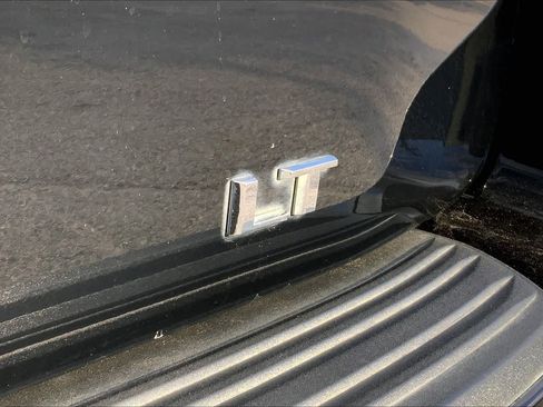 Used 2025 Chevrolet Tahoe LT w/ Comfort Package image 10