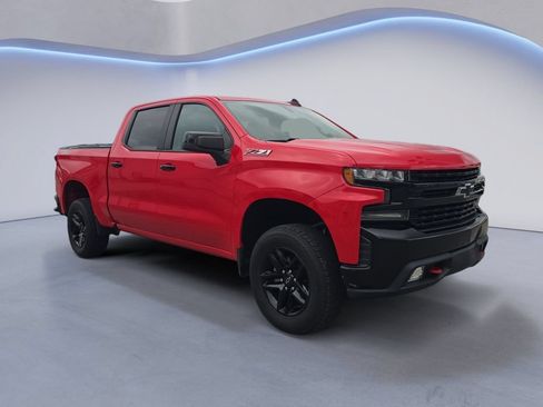 Used 2019 Chevrolet Silverado 1500 LT Trail Boss AWD/4WD image 9