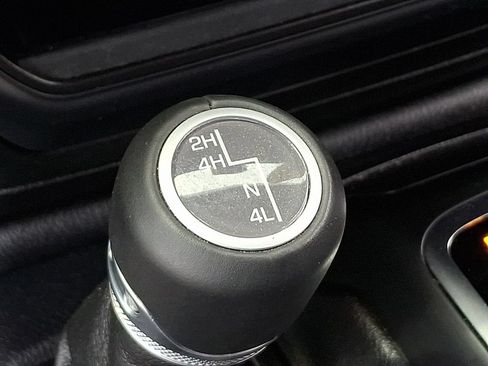Used 2021 Jeep Wrangler Unlimited Sahara AWD/4WD image 27