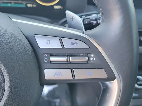 Used 2024 Hyundai Palisade Limited FWD image 19