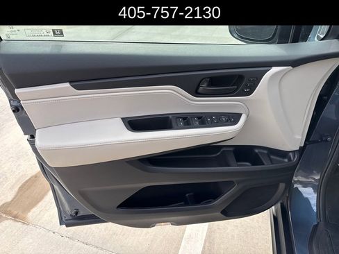 Used 2025 Honda Odyssey EX-L image 15