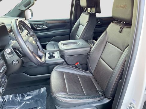 Used 2023 Chevrolet Suburban High Country w/ Advanced Technology Package AWD/4WD image 22