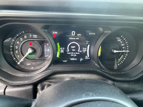 Used 2025 Jeep Wrangler Unlimited Sport S 4xe AWD/4WD image 33