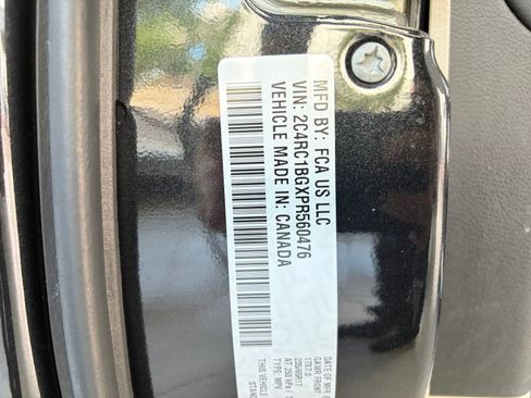 Used 2023 Chrysler Pacifica Touring-L FWD image 30