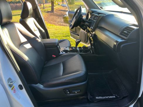 Used 2015 Toyota 4Runner TRD Pro image 5