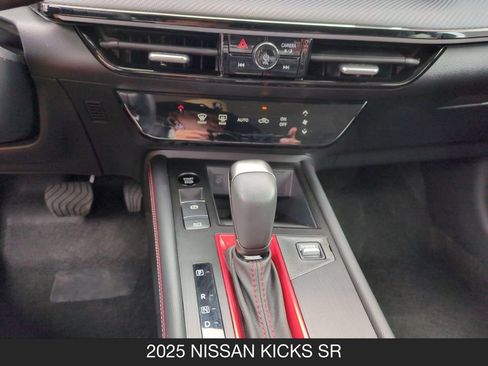 Used 2025 Nissan Kicks SR FWD image 23
