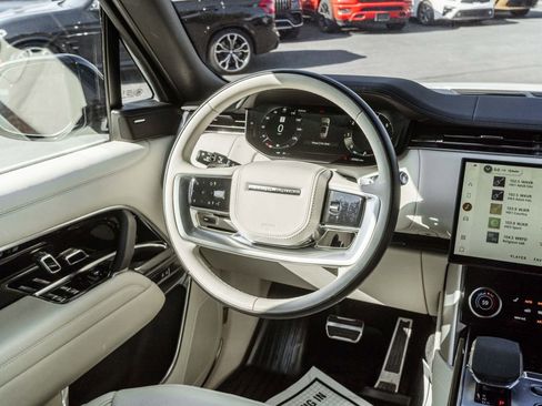 Used 2023 Land Rover Range Rover SE AWD/4WD image 13