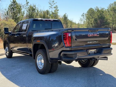 New 2026 GMC Sierra 3500 Denali w/ Denali Reserve Package image 5