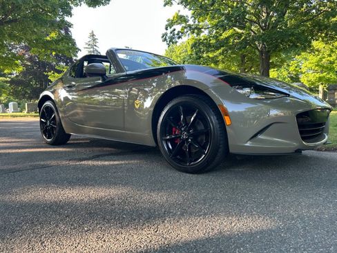 Used 2023 MAZDA MX-5 Miata Grand Touring RWD image 45