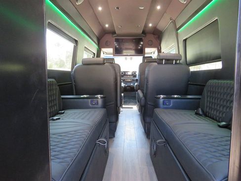 Used 2022 Mercedes-Benz Sprinter 4500 w/ Parking Package image 1