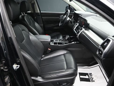 Certified 2022 Kia Sorento SX AWD/4WD image 41