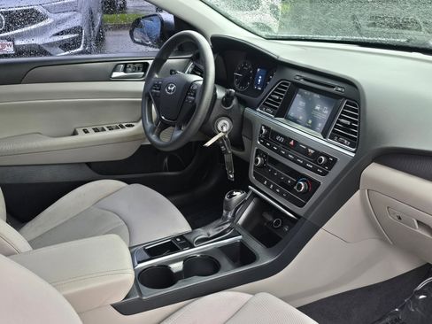 Used 2016 Hyundai Sonata Sport FWD image 11