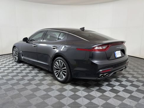 Used 2019 Kia Stinger RWD image 3