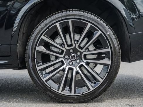 New 2026 Volvo XC90 B6 Plus w/ Protection Package Premier AWD/4WD image 18
