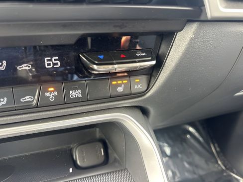 Used 2024 MAZDA CX-90 3.3 Turbo w/ Preferred Plus image 23