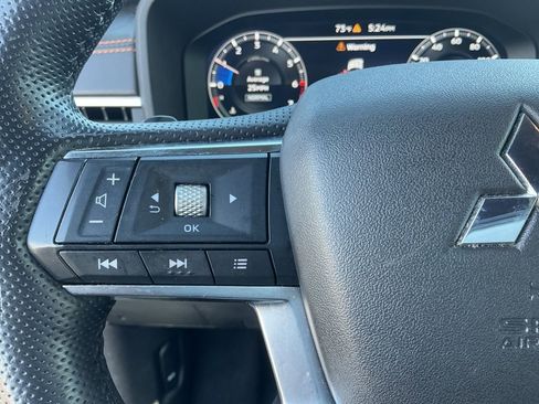 Used 2022 Mitsubishi Outlander SEL AWD/4WD image 14