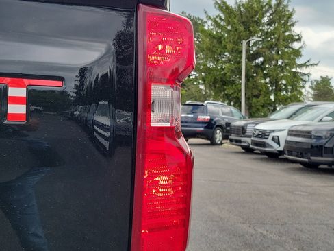 Used 2019 Chevrolet Silverado 1500 LT w/ All-Star Edition AWD/4WD image 7
