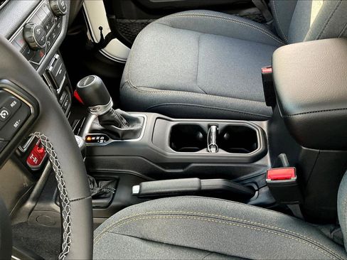 New 2026 Jeep Gladiator Willys image 8