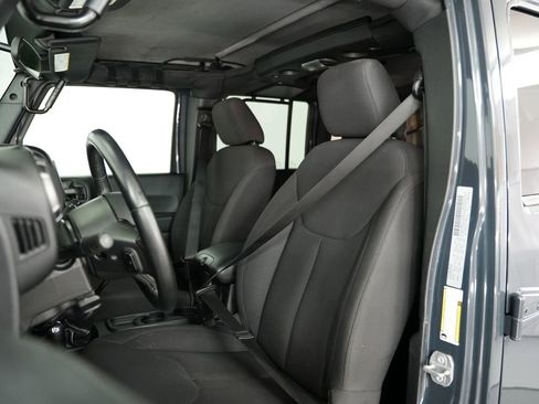Used 2018 Jeep Wrangler Unlimited Sport AWD/4WD image 39