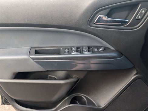 Used 2018 Chevrolet Colorado Z71 image 23