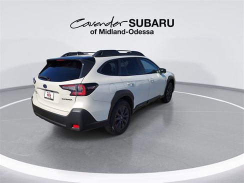 Used 2025 Subaru Outback Onyx Edition image 8