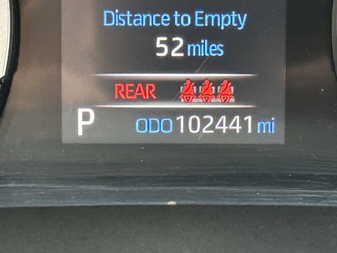 Used 2021 Toyota RAV4 LE AWD/4WD image 25