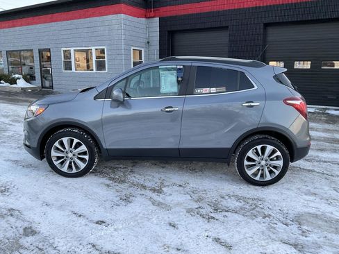Used 2020 Buick Encore Preferred image 2