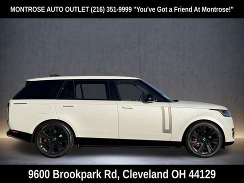 Used 2022 Land Rover Range Rover Long Wheelbase SE image 8
