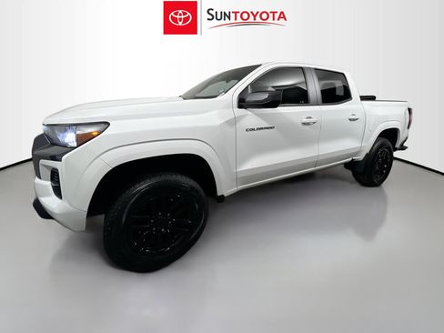 Used 2023 Chevrolet Colorado LT w/ LT Convenience Package image 9