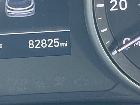 Used 2018 Hyundai Elantra GT FWD image 25