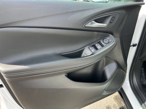 Used 2025 Buick Encore GX Preferred FWD image 18
