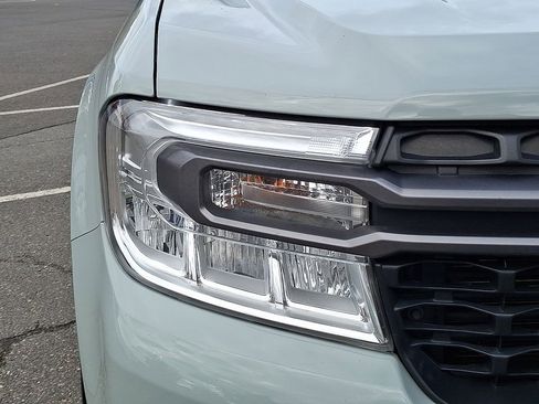 Used 2023 Ford Maverick XLT image 12