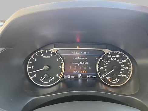 Used 2025 Nissan Altima 2.5 SV image 17