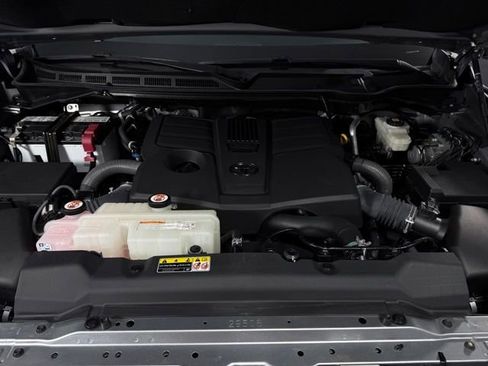 Used 2022 Toyota Tundra SR5 image 13