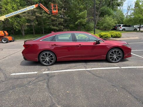 Used 2020 Toyota Avalon Touring w/ Advanced Safety Package FWD image 19