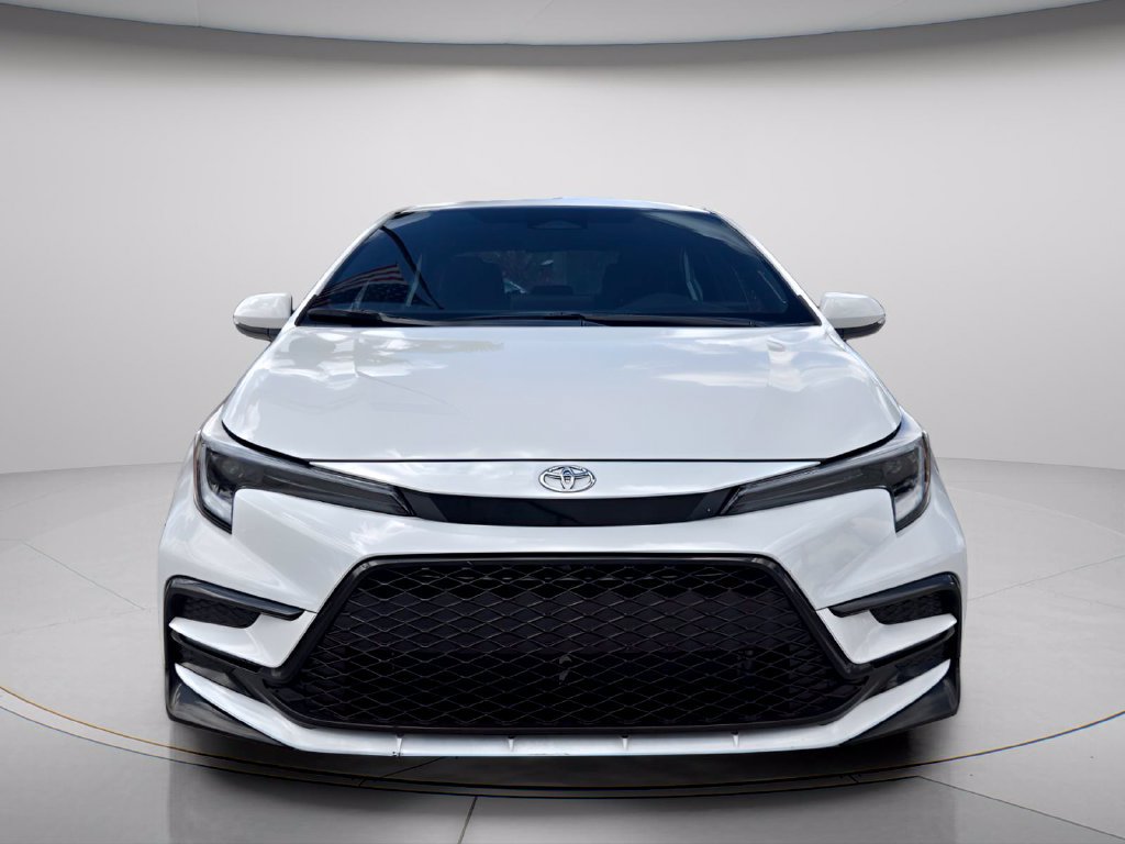 Used 2025 Toyota Corolla SE FWD image 4