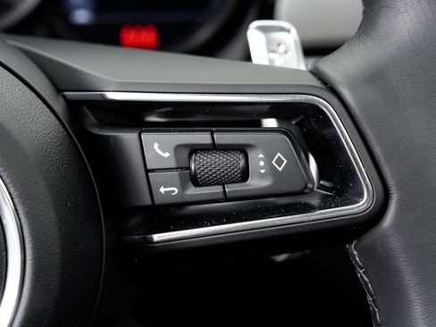 Certified 2026 Porsche Macan AWD/4WD image 13