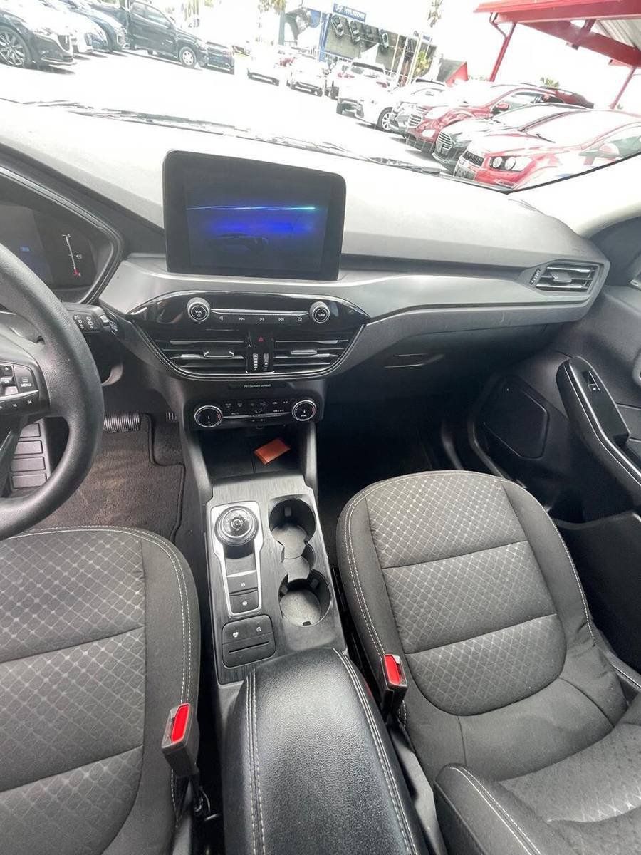 Used 2025 Ford Escape Active FWD image 6
