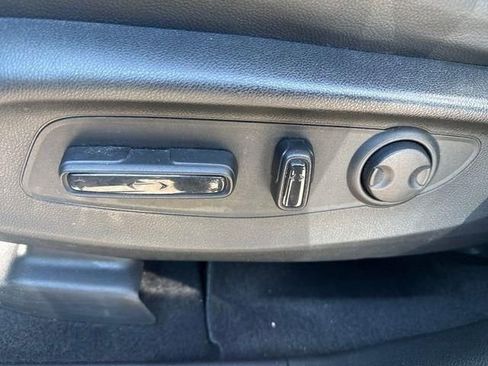 Used 2023 Honda CR-V EX-L image 4