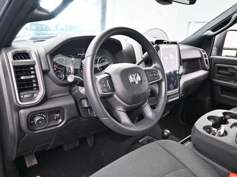 Used 2024 RAM 3500 Tradesman image 10
