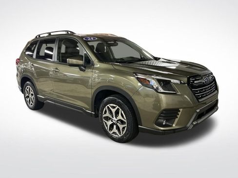 Certified 2024 Subaru Forester Premium AWD/4WD image 8