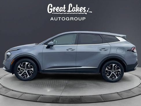 Used 2023 Kia Sportage EX FWD image 2