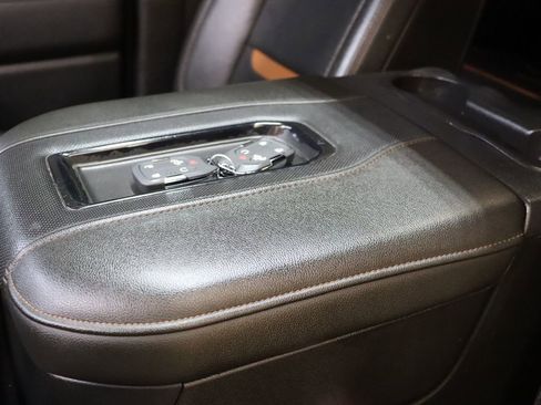 Used 2019 GMC Sierra 1500 AT4 w/ AT4 Premium Package AWD/4WD image 65