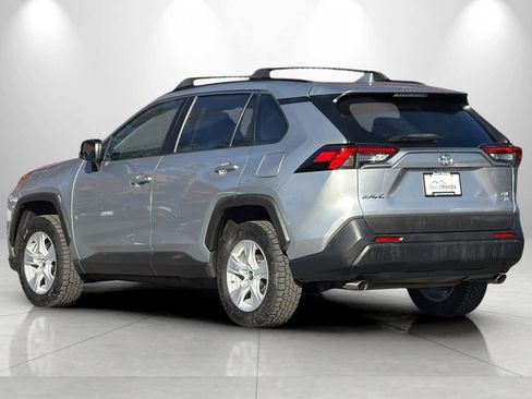 Used 2021 Toyota RAV4 XLE image 6