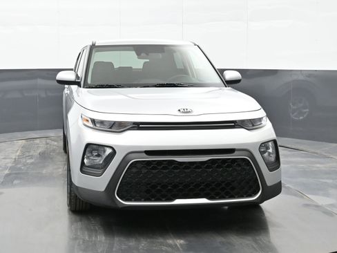 Used 2020 Kia Soul S image 3