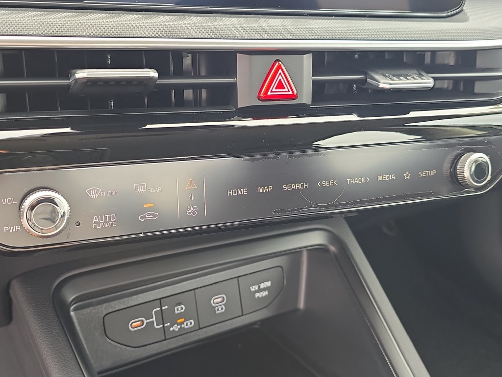 New 2026 Kia K5 LXS FWD image 24