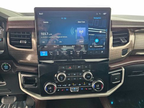 Used 2024 Ford Expedition Limited AWD/4WD image 27