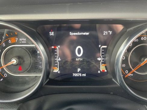 Used 2023 Jeep Wrangler Unlimited Sport image 24