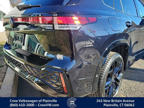 New 2026 Volkswagen Tiguan SE R-Line image 30